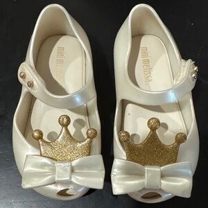 Mini Melissa Cream Shoes with Gold Crown and Bow